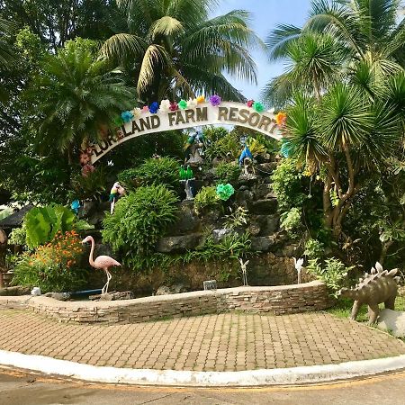 Loreland Farm Resort Antipolo Exterior foto