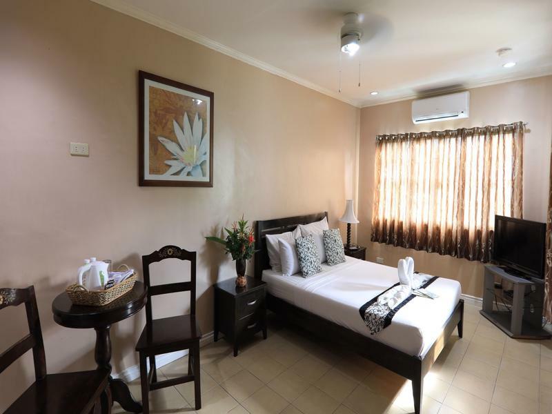 Loreland Farm Resort Antipolo Exterior foto